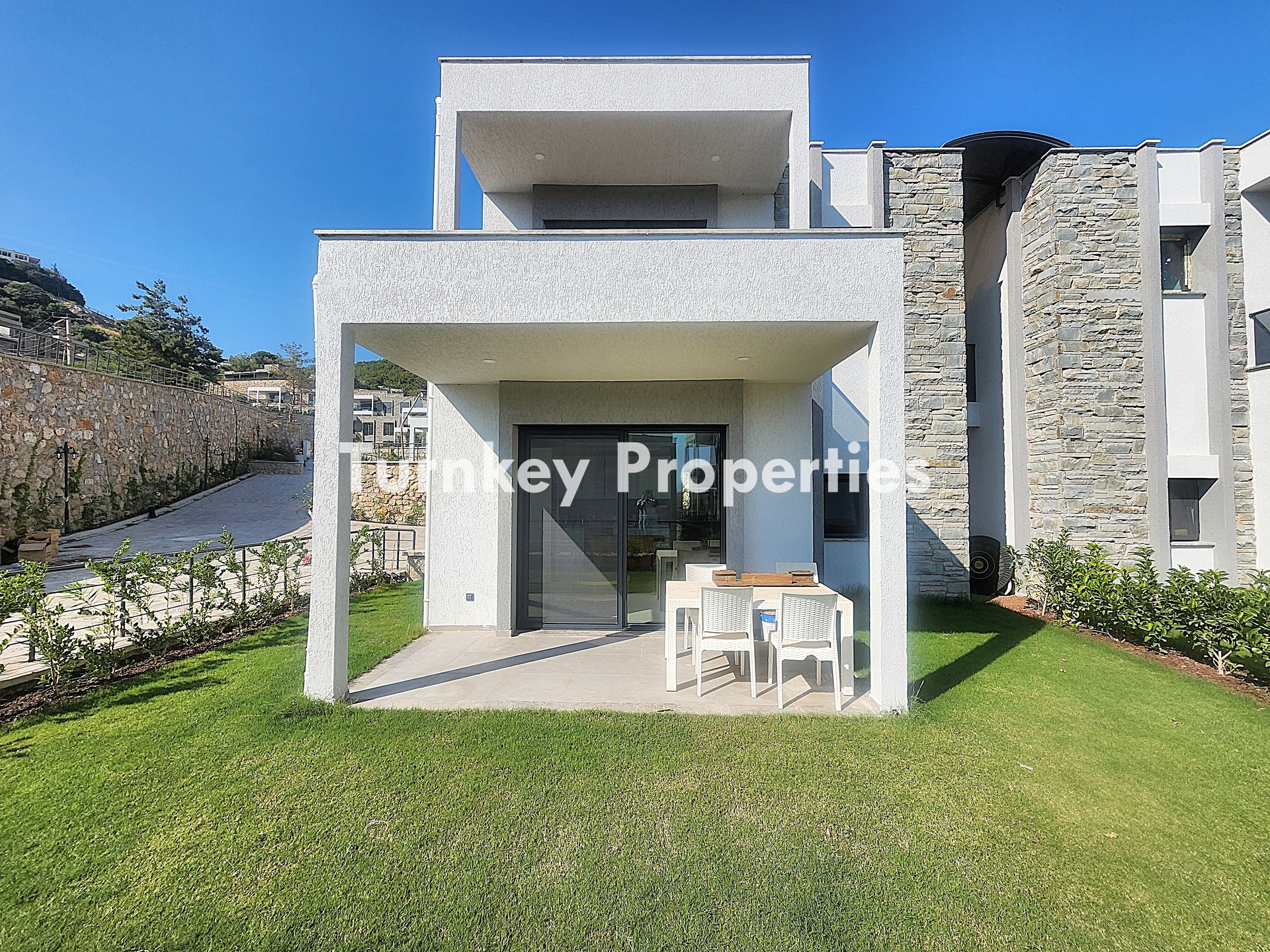 Acropol City Bodrum Merkez Satılık 3+1 Bahçe Katı Havuzlu Daire